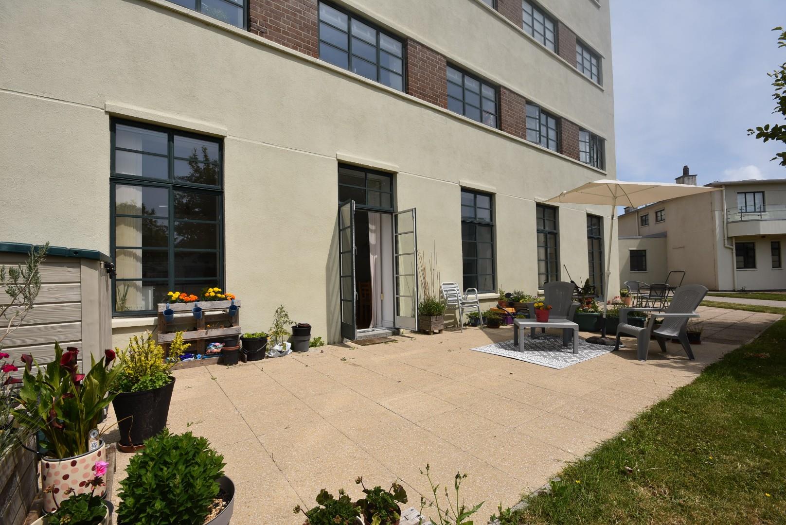 8 Woodlands, Hayes Point, Sully, CF64 5QE